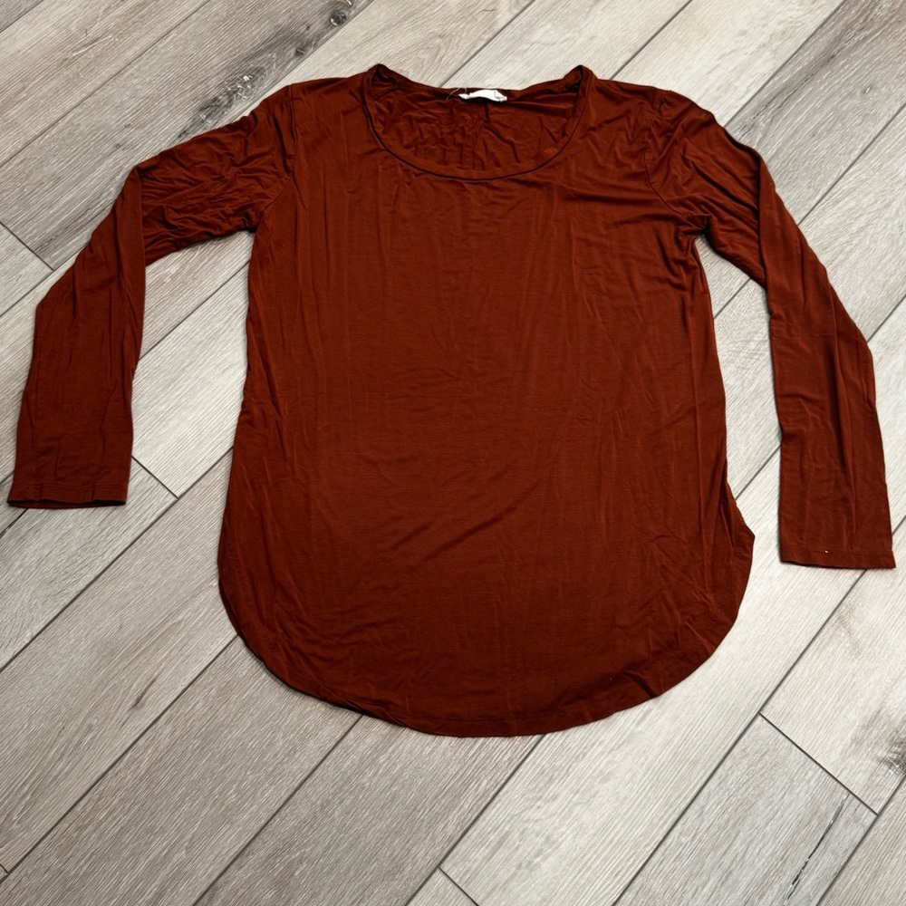 Carly Jean Los Angeles Favorite Scoop Long Sleeve Tee Hazelnut
